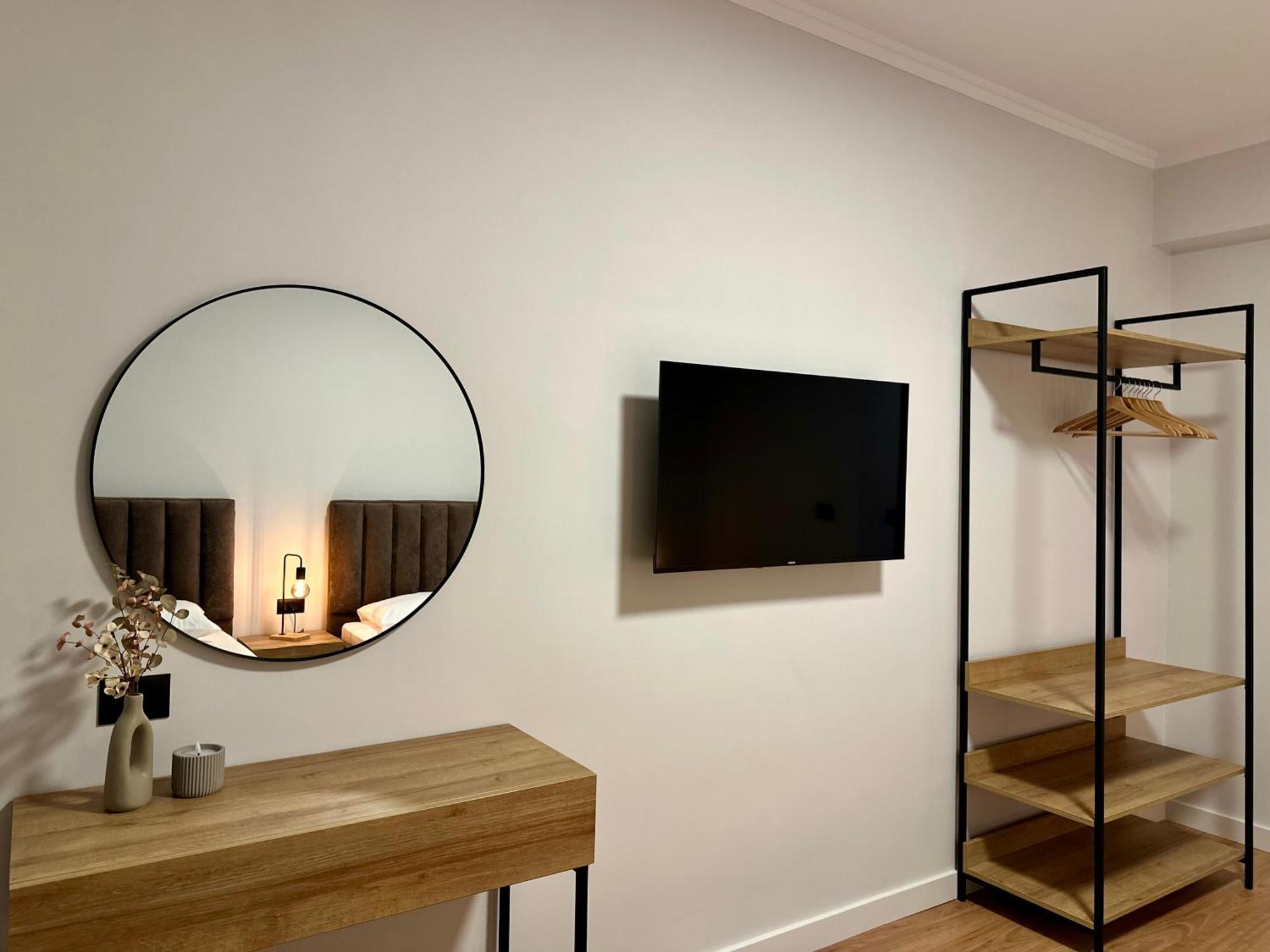Lidia Apartments Sarandë エクステリア 写真