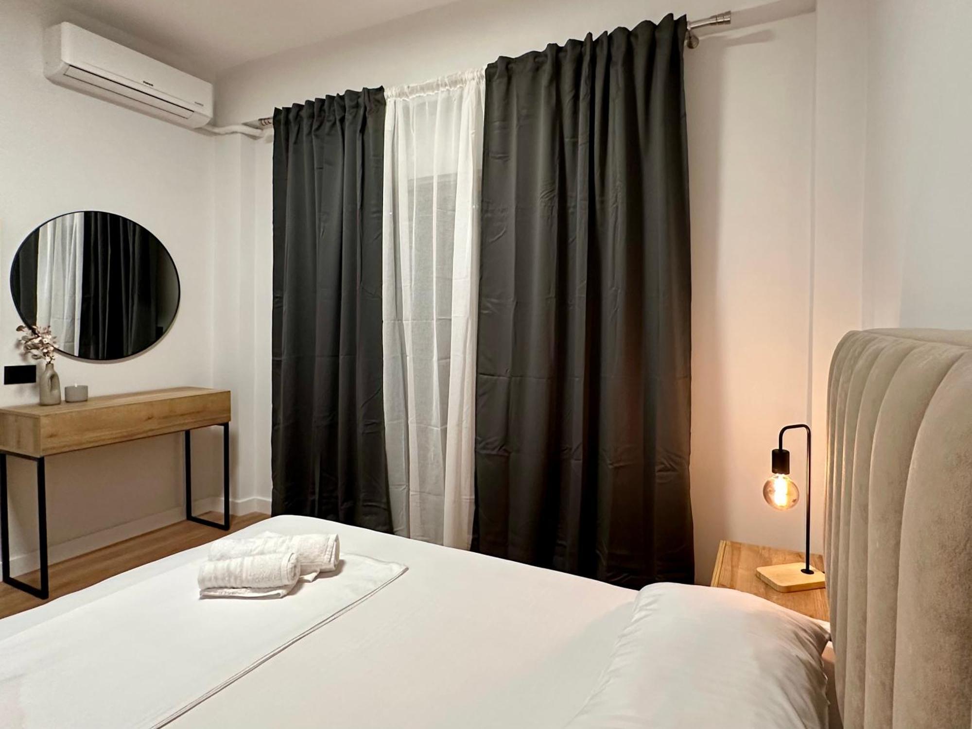 Lidia Apartments Sarandë エクステリア 写真