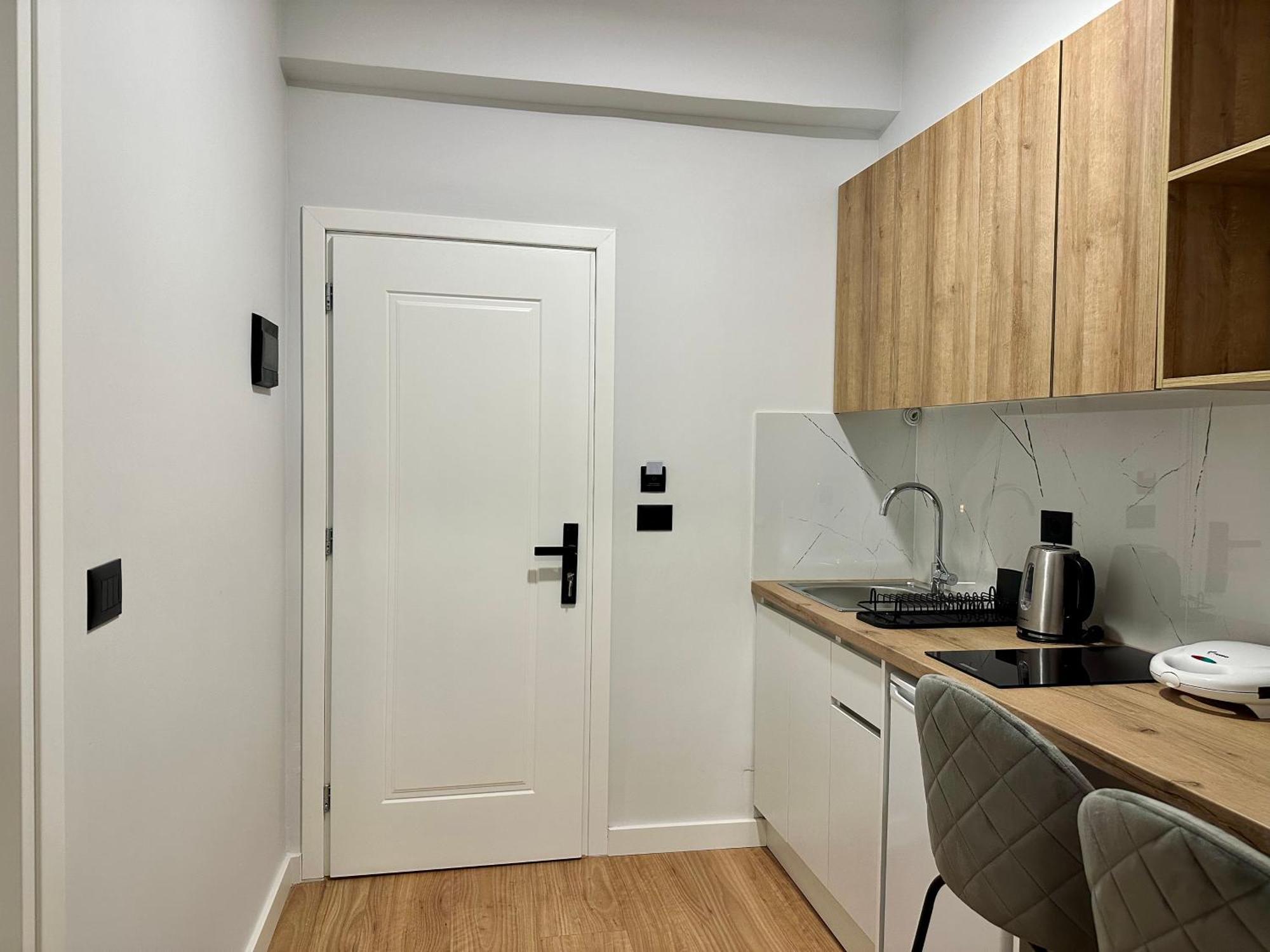Lidia Apartments Sarandë エクステリア 写真