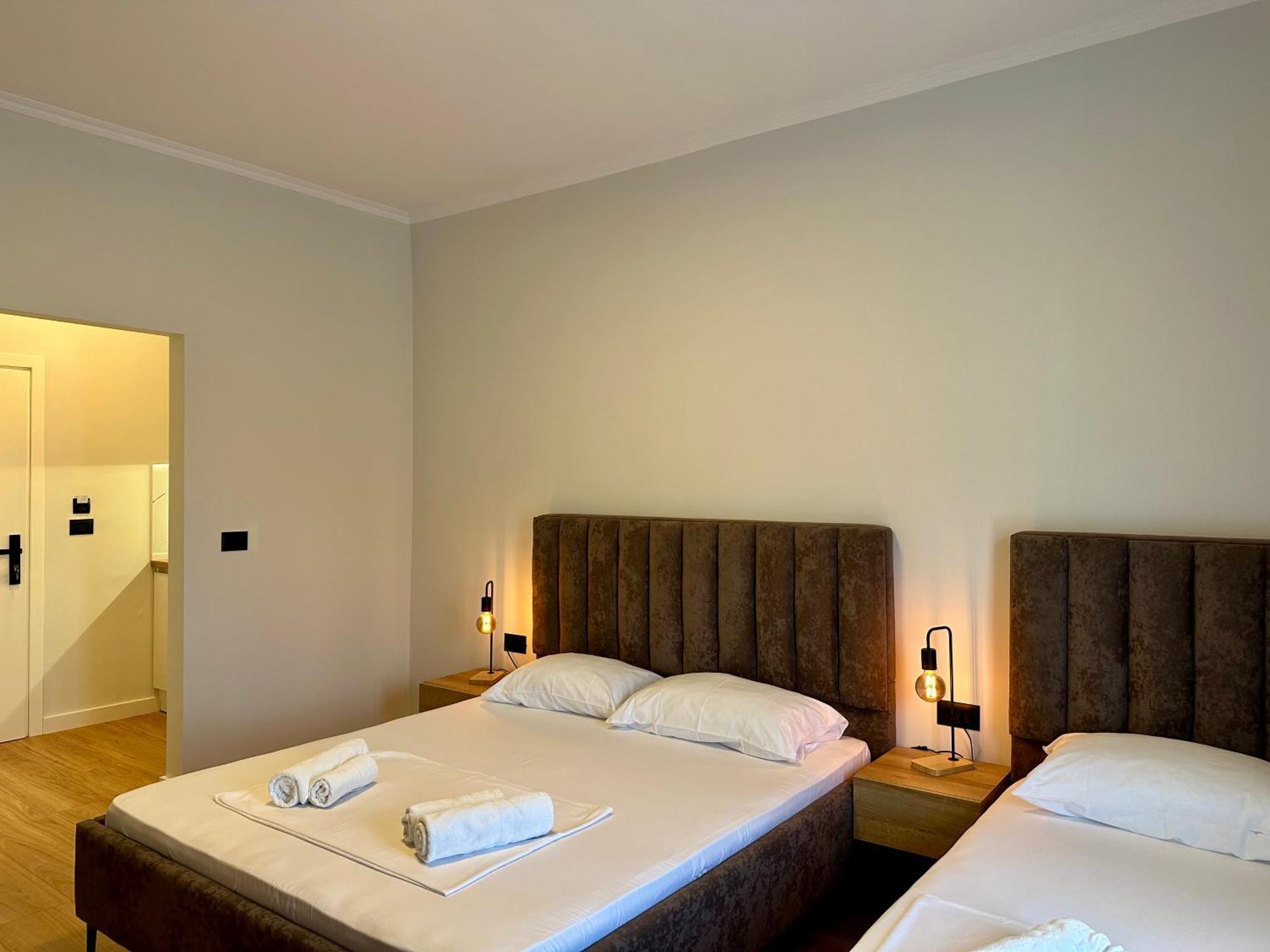 Lidia Apartments Sarandë エクステリア 写真