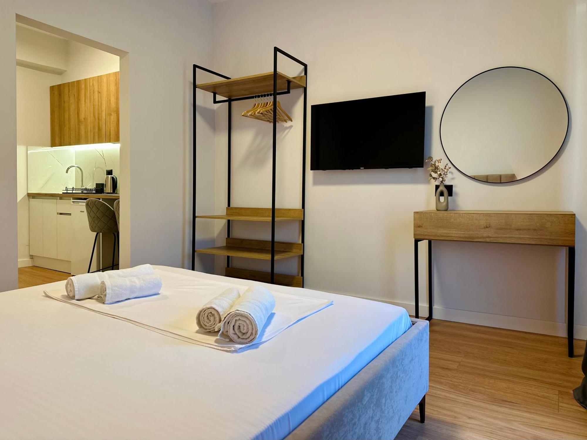 Lidia Apartments Sarandë エクステリア 写真