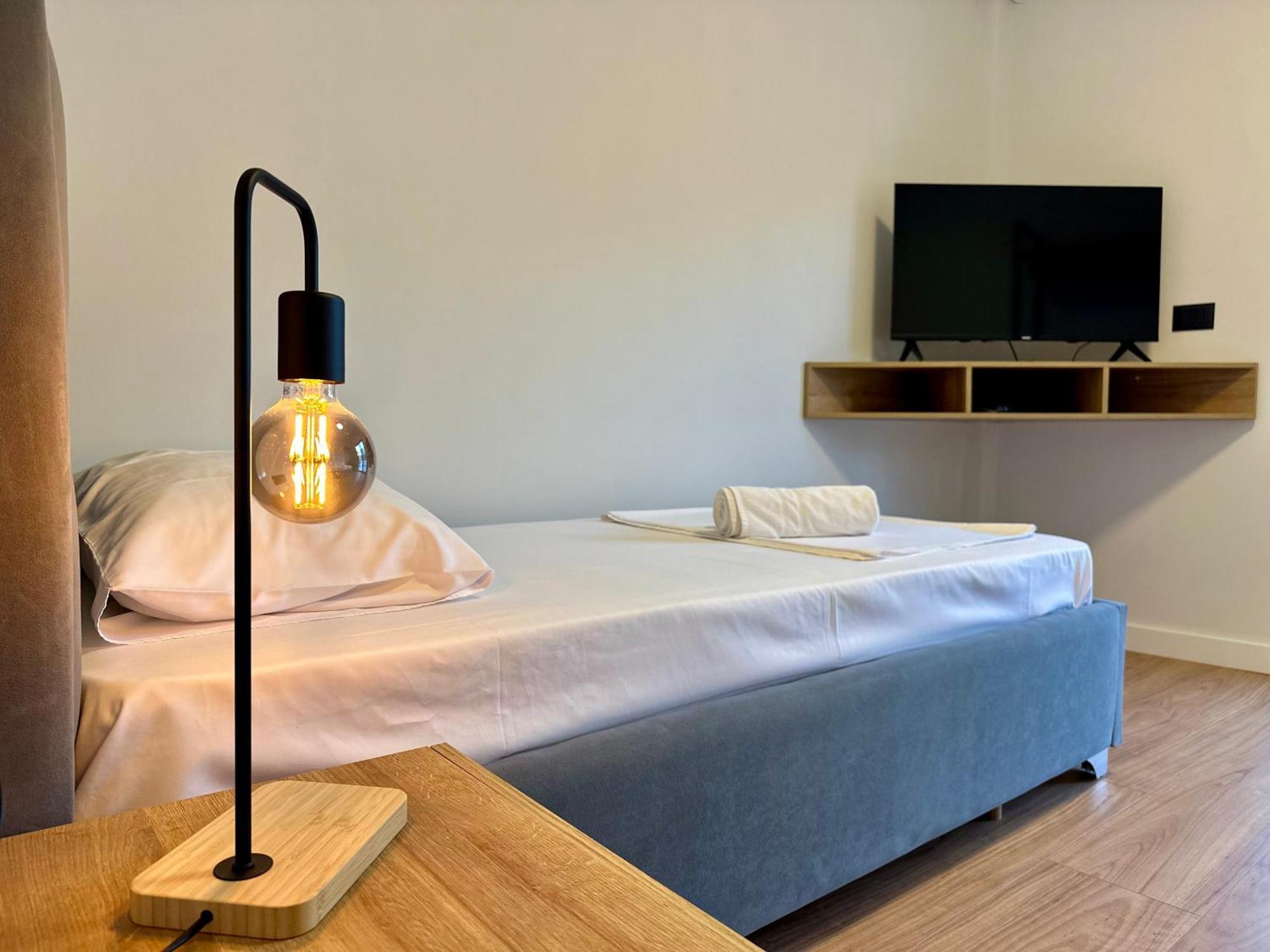 Lidia Apartments Sarandë エクステリア 写真